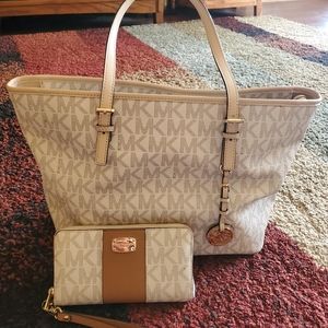 Michael Kors Purse and Matching Wristlet